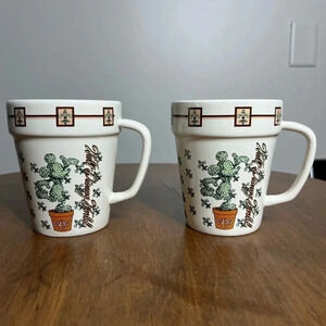 Rare‎ VTG USA Disney Character Mickey Topiary Mug Set of 2